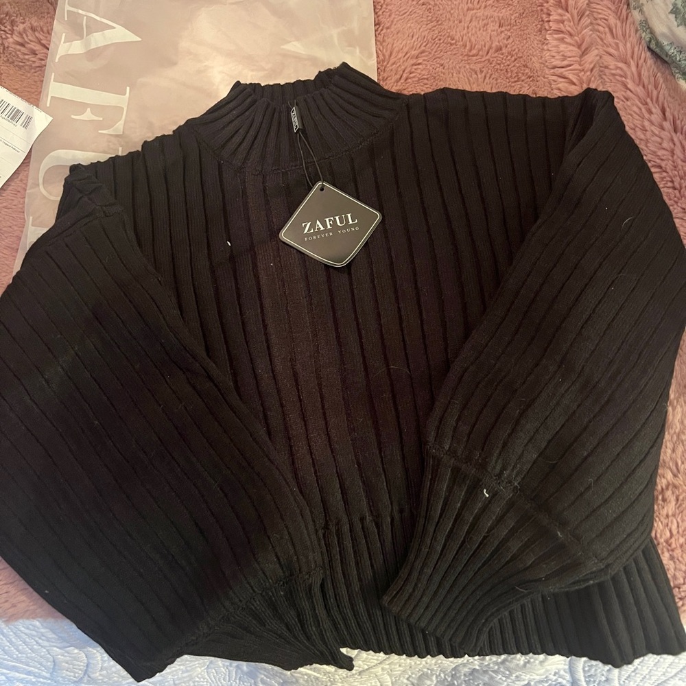 Zaful black mock turtleneck sweater. Brand new. One size.